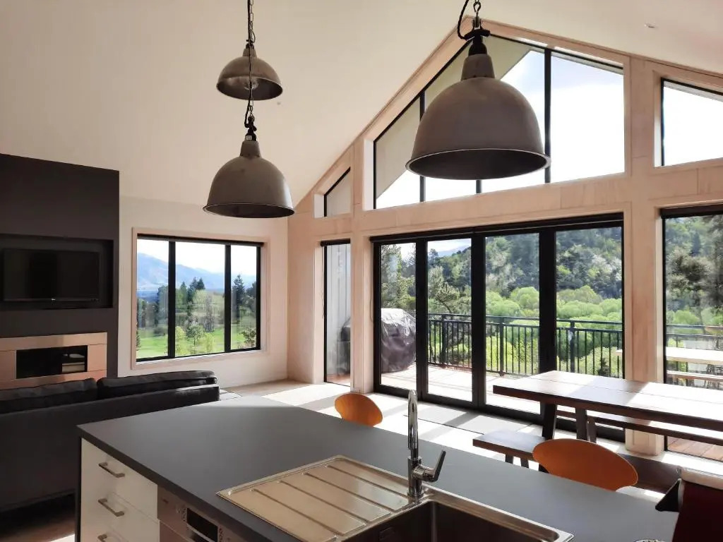 Boo's Bach - Hanmer Springs Holiday Home