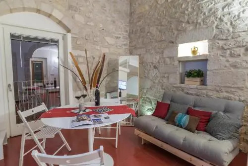 Ibla Rosso Lacca