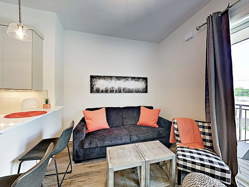 2519 Nashville (1655-163747) - 2 Br Apts