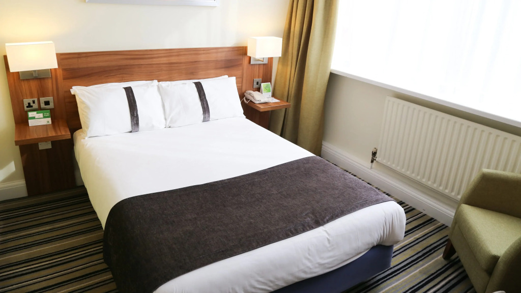 Holiday Inn Runcorn M56 Junction 12 by IHG