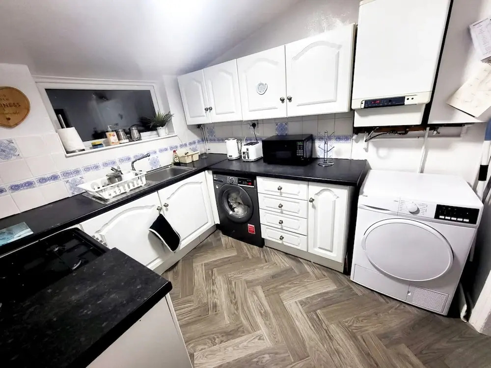Comfortable Stay - Ivor St
