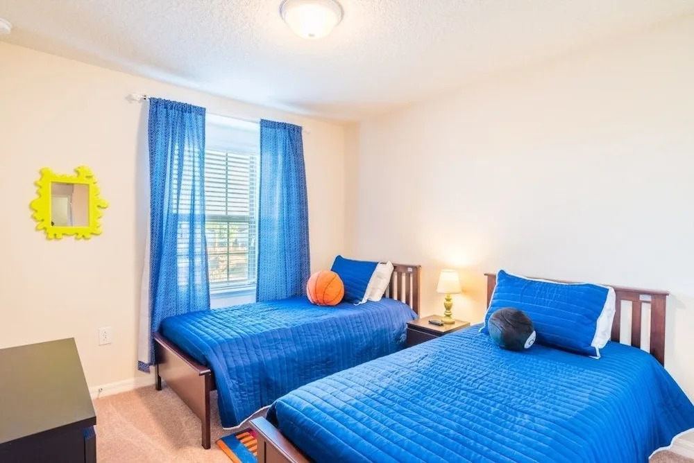 Windsor at Westside 2078 - Five Bedroom Townhome with Private Pool