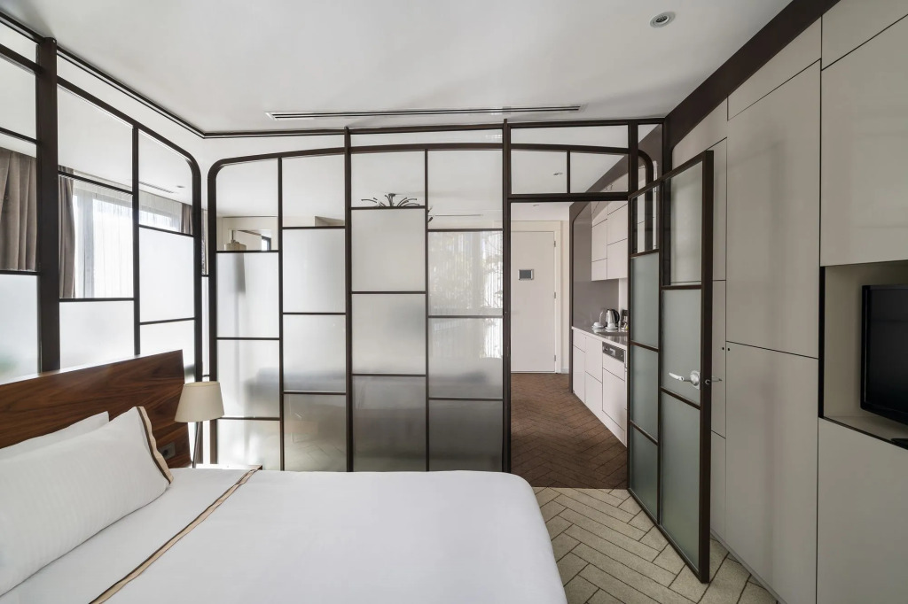 Upsuites Hotel