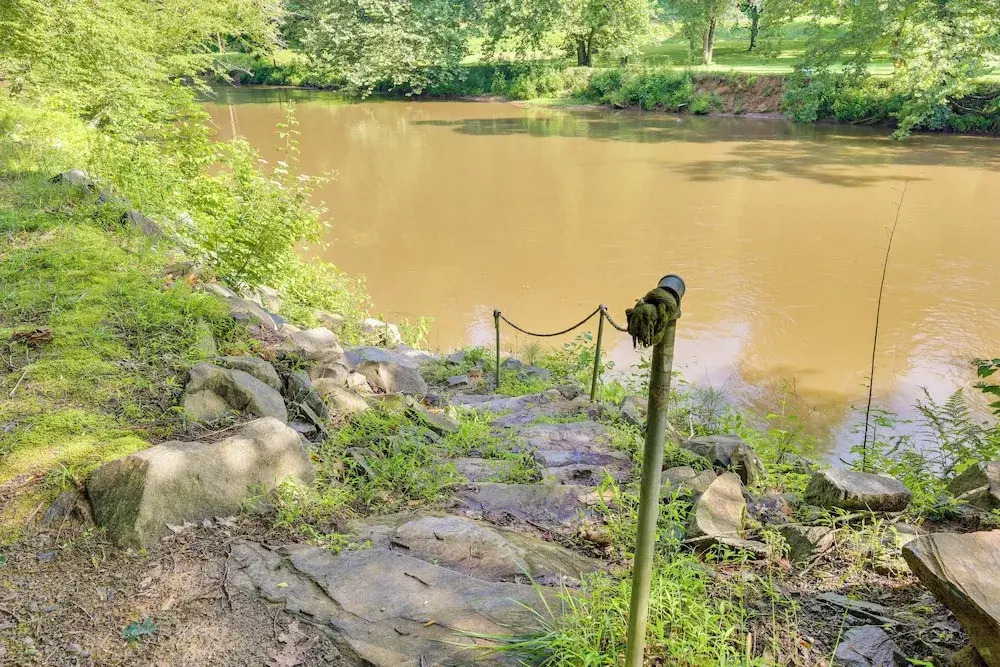 Riverfront Ellijay Cabin w/ Deck + Pool Access!