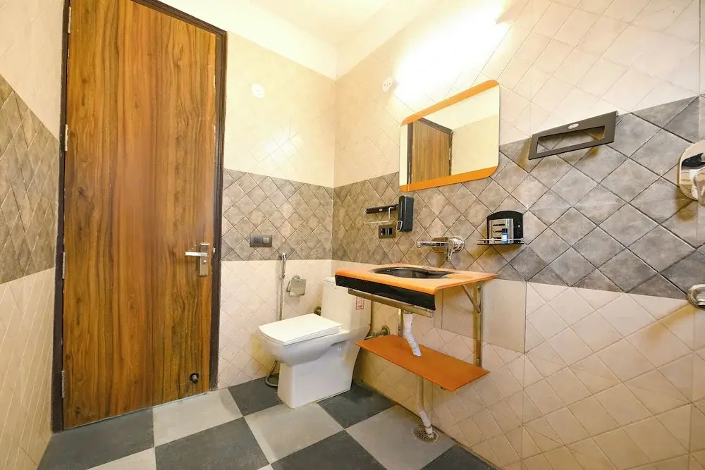 Fabhotel Kesari Stayz