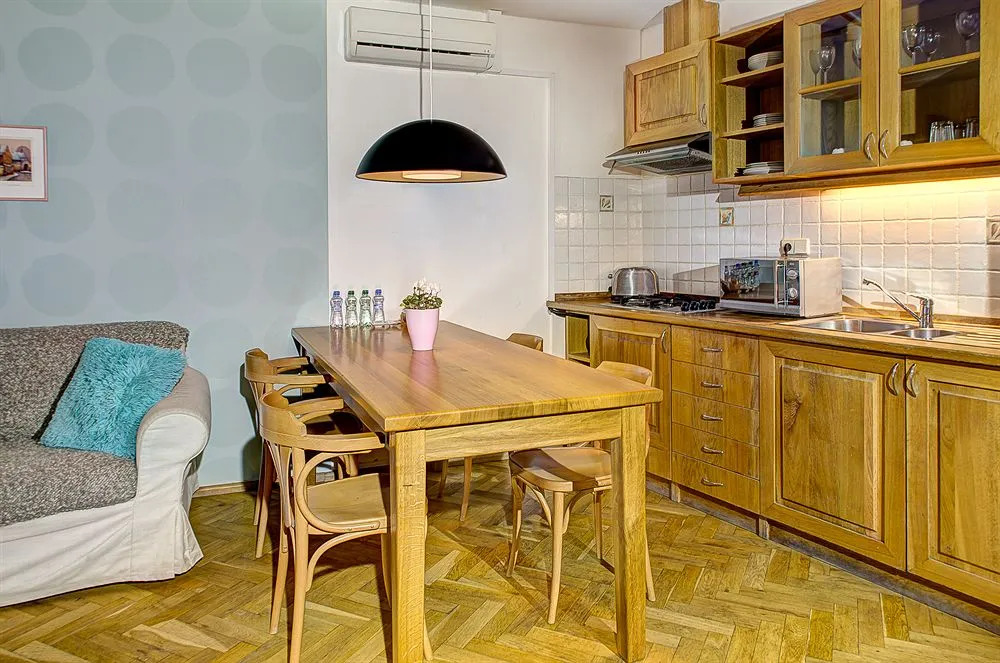 Kozna Suites
