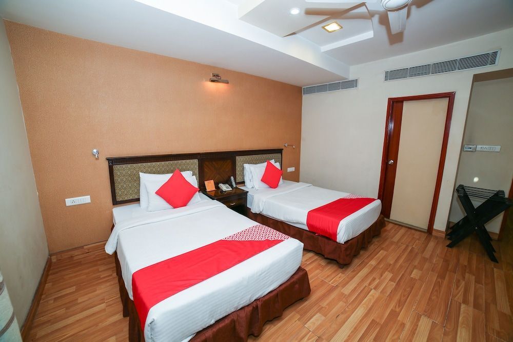 Capital O 5752 Tuma Park Adityaz