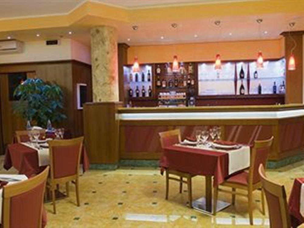 Hotel Alba