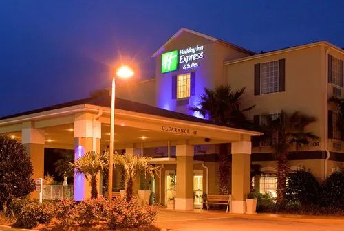 Holiday Inn Express & Suites Destin E - Commons Mall Area