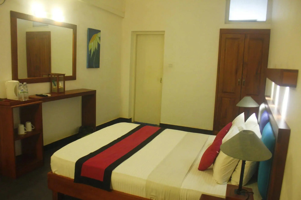 Golden Star Beach Hotel