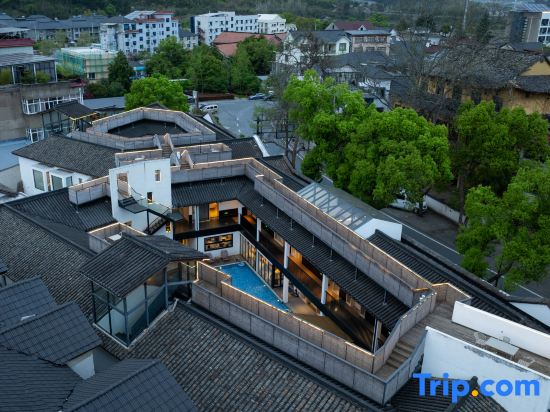Light and wind ROOF Tangquan House (OMG Heartbeat Park Store)