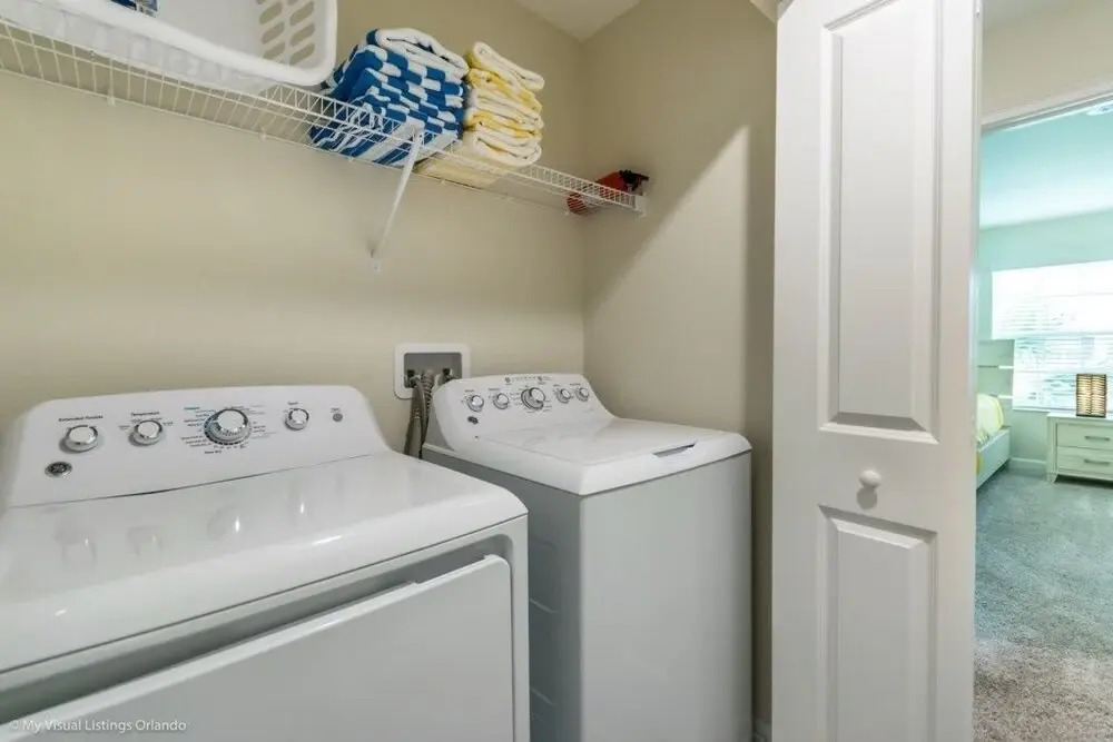 Amazing Story Lake Town Home Sleeps 8 With Pool 4 Bedroom Townhouse by Redawning