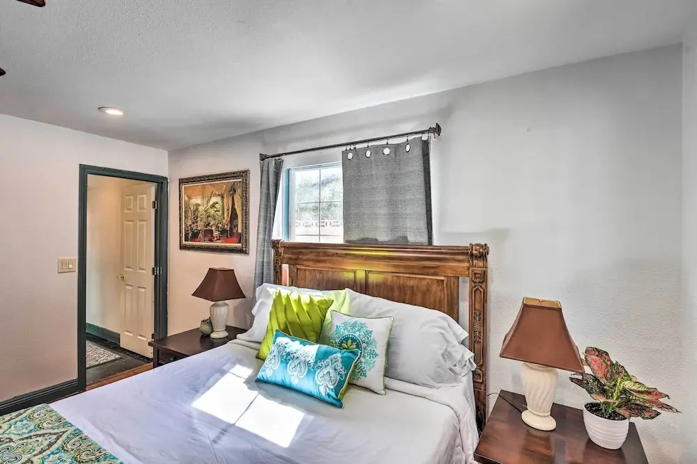 Elegant Home w/ Pool Table: 3 Mi to Vegas Strip!