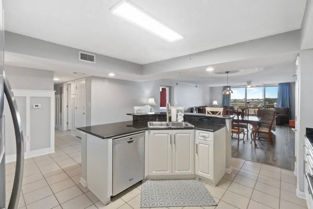 Yacht Club Villas #2-504 4 Bedroom Condo by RedAwning