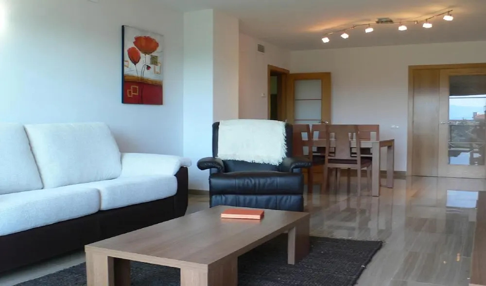 Apartamentos Esquirol 3000