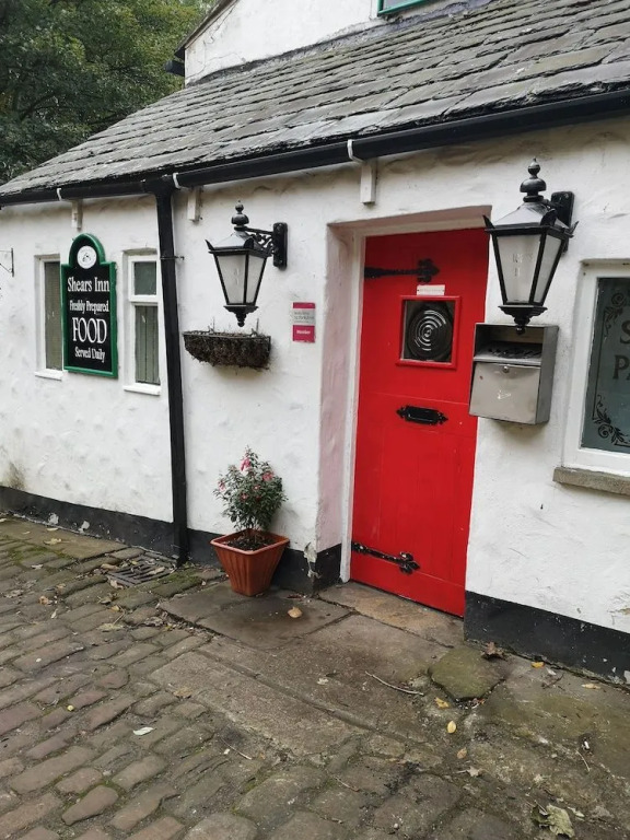 Shears Inn