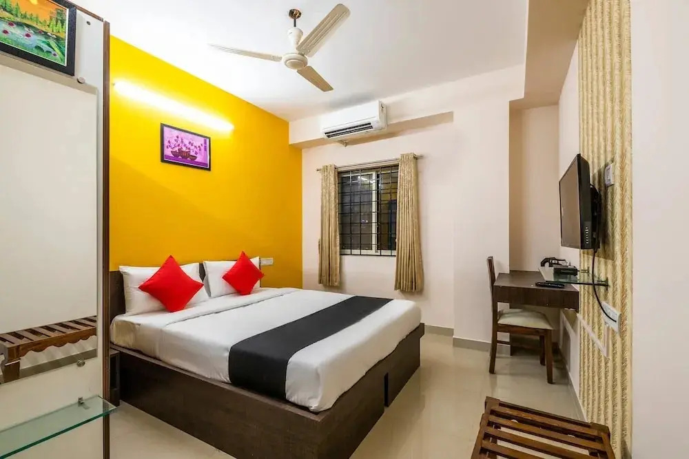 I Cloud Suites by OYO Rooms