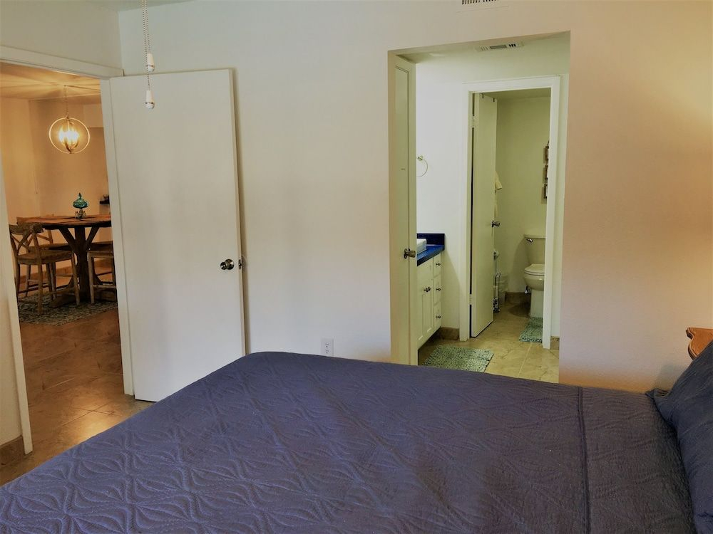 Beachview Condo Unit #214 2 Bedrooms 2 Bathrooms Condo