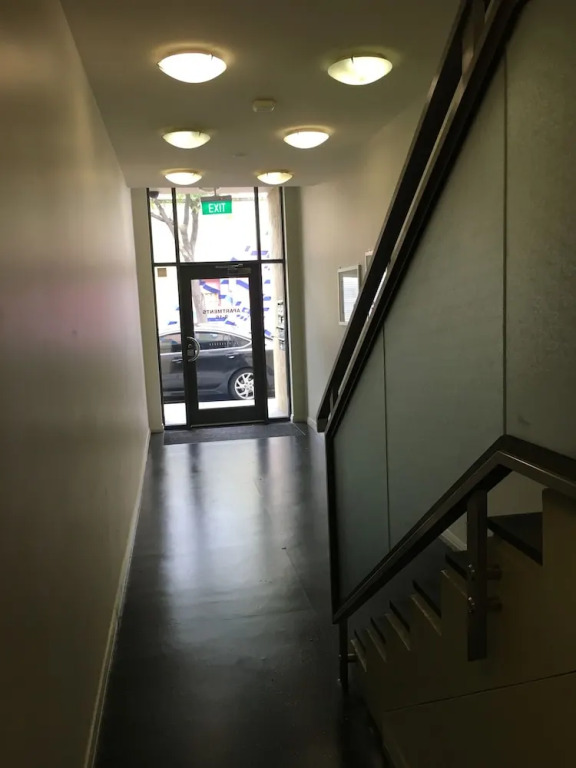 City Escape 2BD in Adelaides East End 1