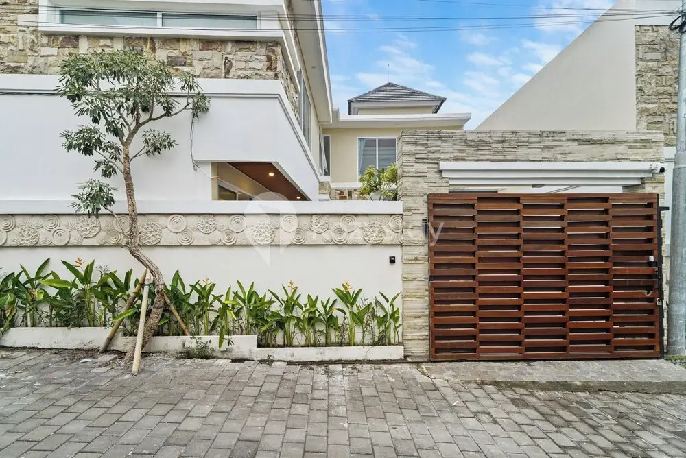 Serava Villa by Kozystay - Canggu