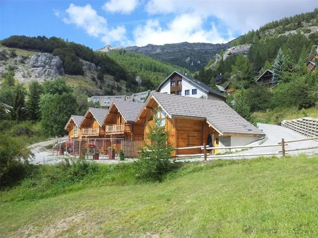 Chalet Saint-Michel-de-Chaillol, 3 pièces, 6 personnes - FR-1-393-16