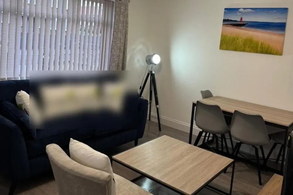 Bungalow - Sleeps 2 - Parking - Garden