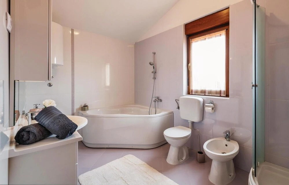Beautiful Home In Krvavici