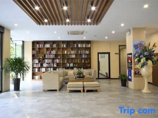 Tiantian Garden Boutique Hotel (Tongxiang Zhen'dong store）