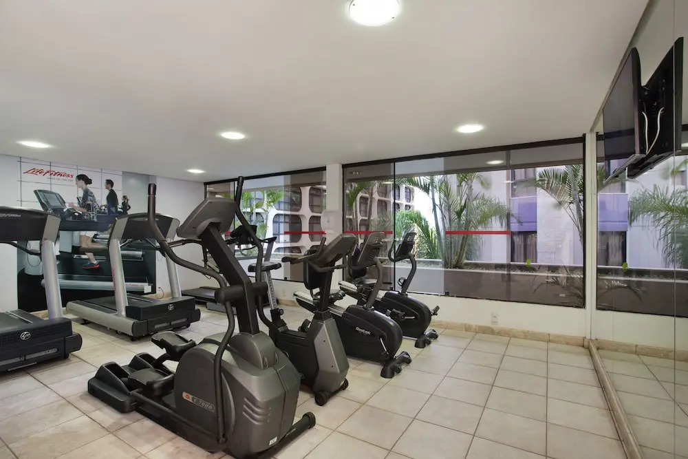 Naoum Plaza Hotel