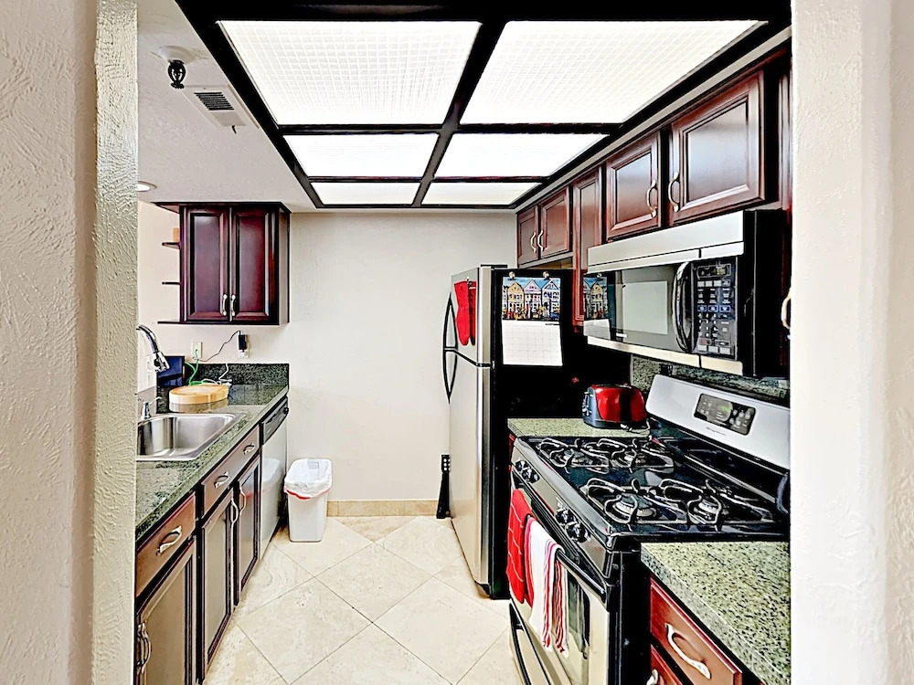 754 Stateline - 1 Br Condo