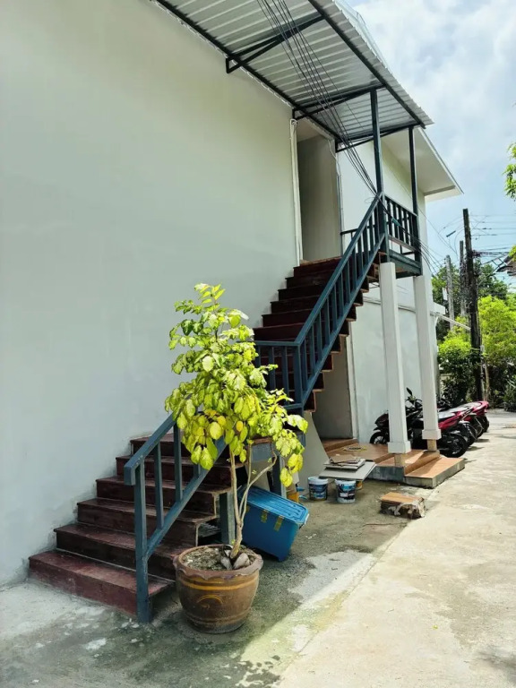 Apartment Wat Sawang Arom 35