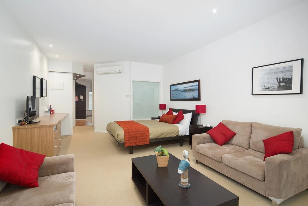 The Executive Beachside Apartment