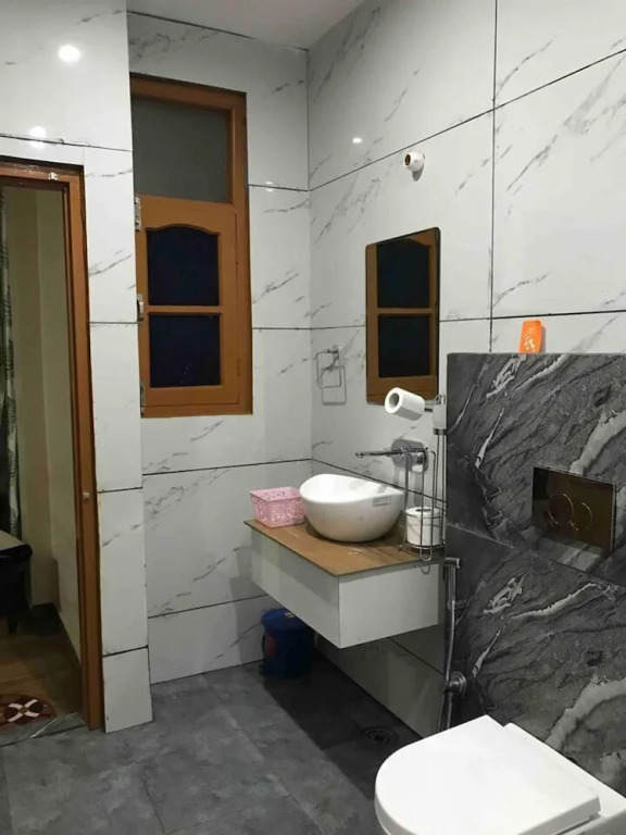 Cozy Solan Apartment With Stunning Views