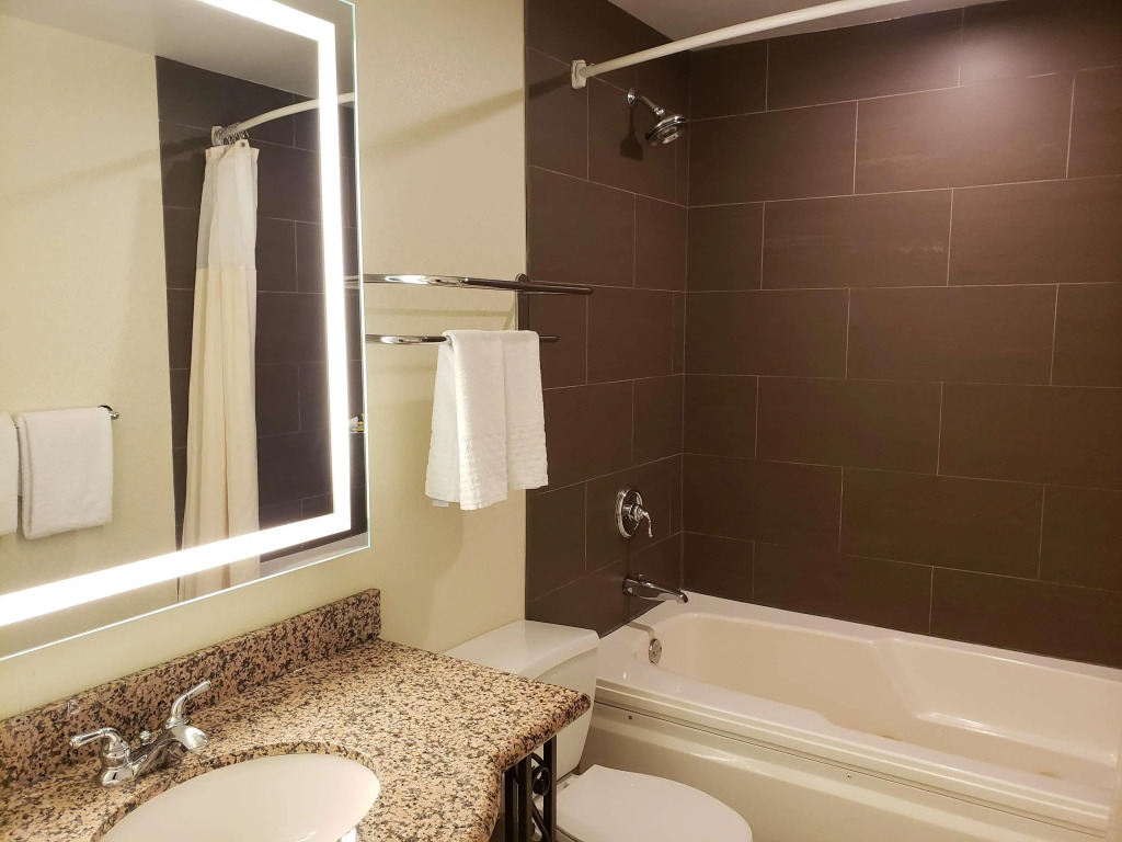 Best Western Plus Hawthorne Terrace Hotel
