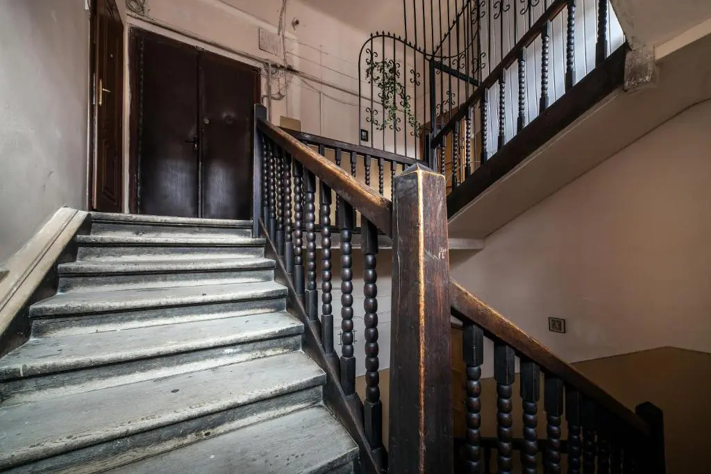 Modern 2BR Apartment in Central Lviv