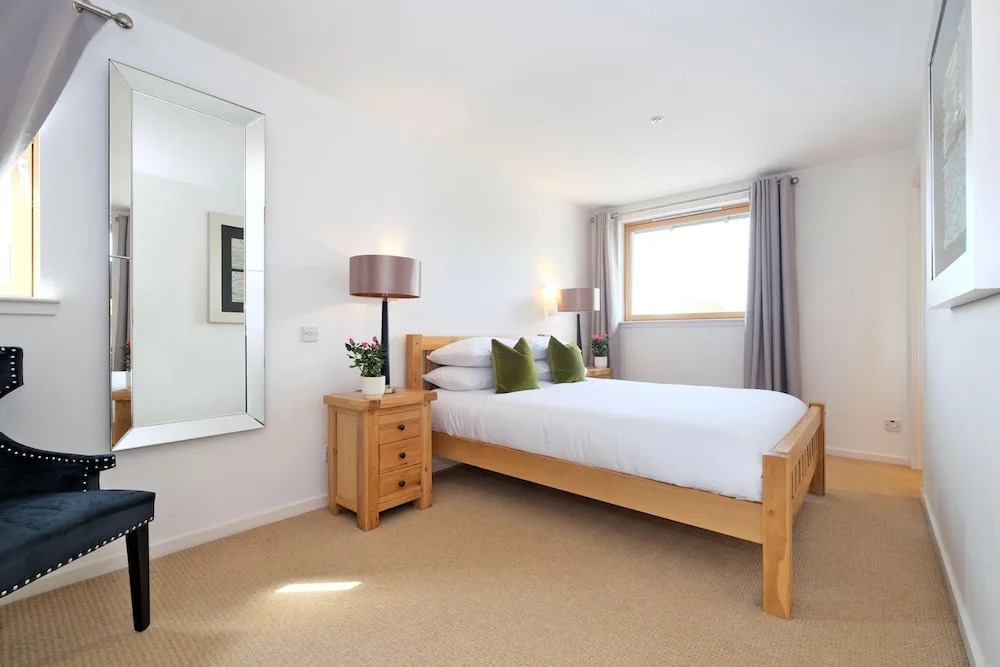 Luxury Flat in Peaceful Riverside Near Aberdeen