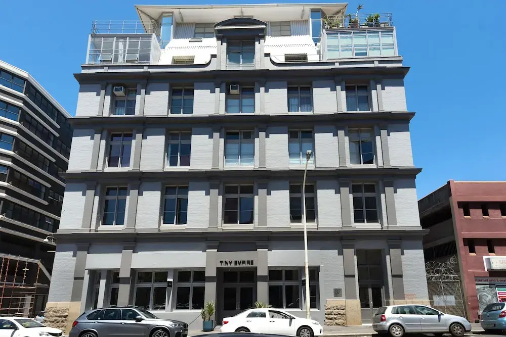 Wolroy House 206
