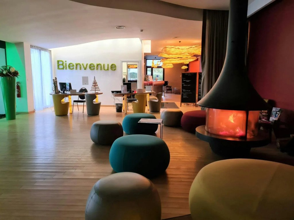 HÔTEL C SUITES chambres spacieuses
