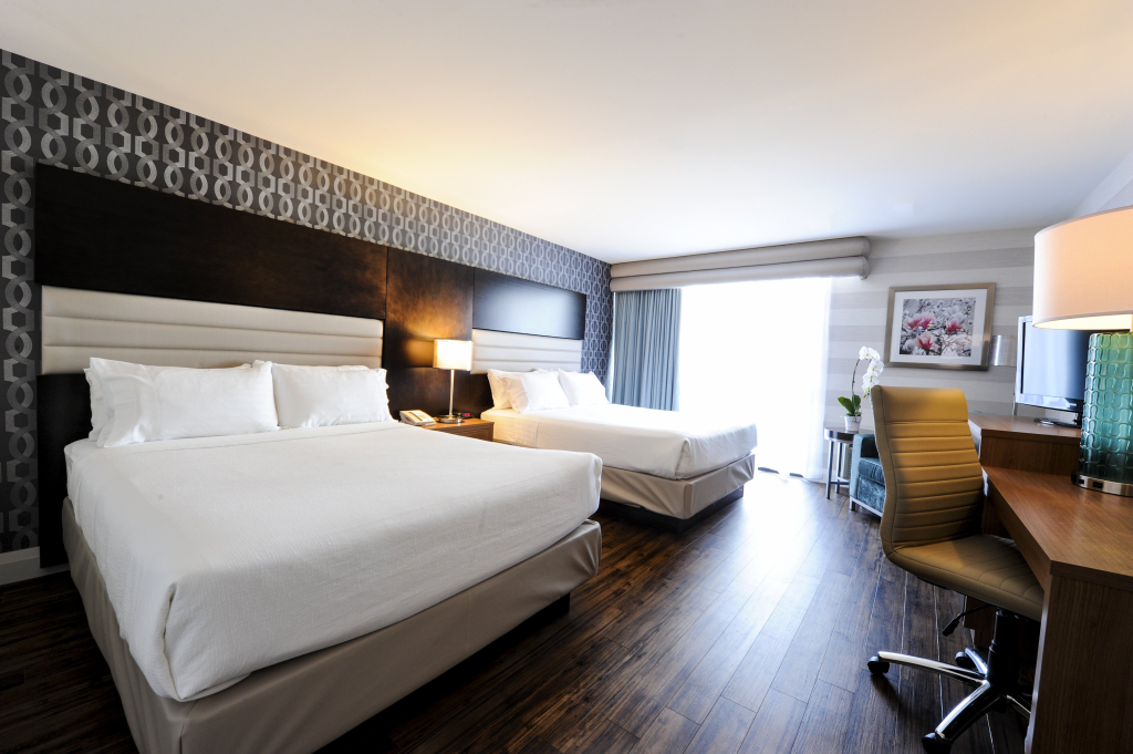 Holiday Inn Niagara Falls-By the Falls by IHG