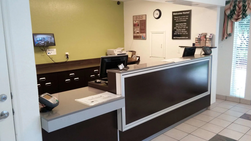 Studio 6 Extended Stay - Coral Springs, FL - Fort  Lauderdale