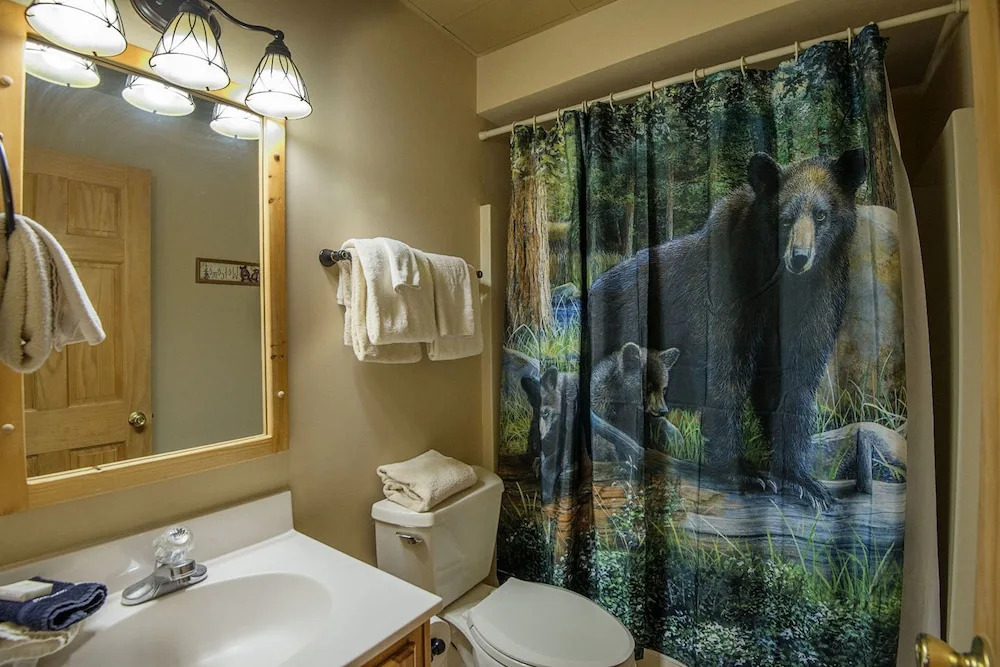 Smoky Safari by Eagles Ridge Resort