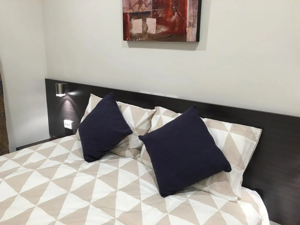 Ivy Units Glen Waverley