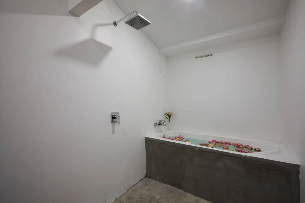 Ashia Hotel & Lounge