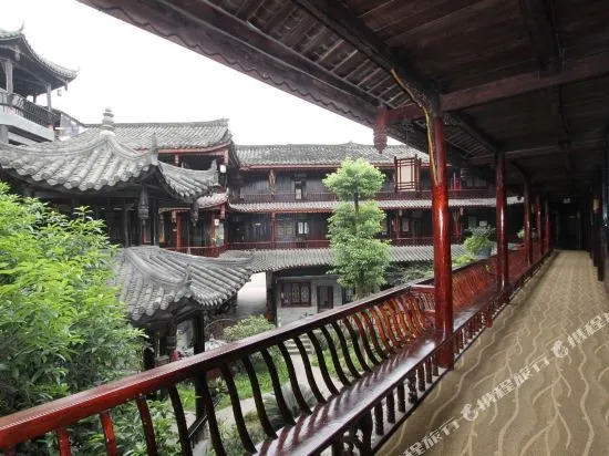 Li Family Courtyard Zen Hotel (Hongya Liujiang Ancient Town Branch)