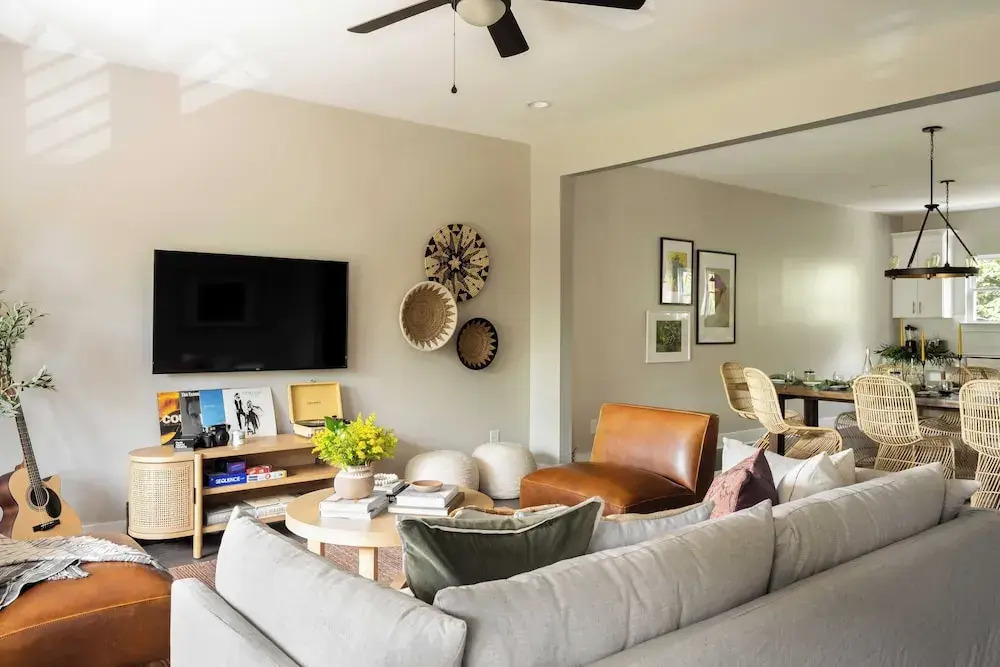 8 Nashville Homes w/ 21 Bedrooms, 21 Baths & Space for 74, Just Minutes From Broadways Nightlife, Dining, and Music Scene Cherokee by Avantstay