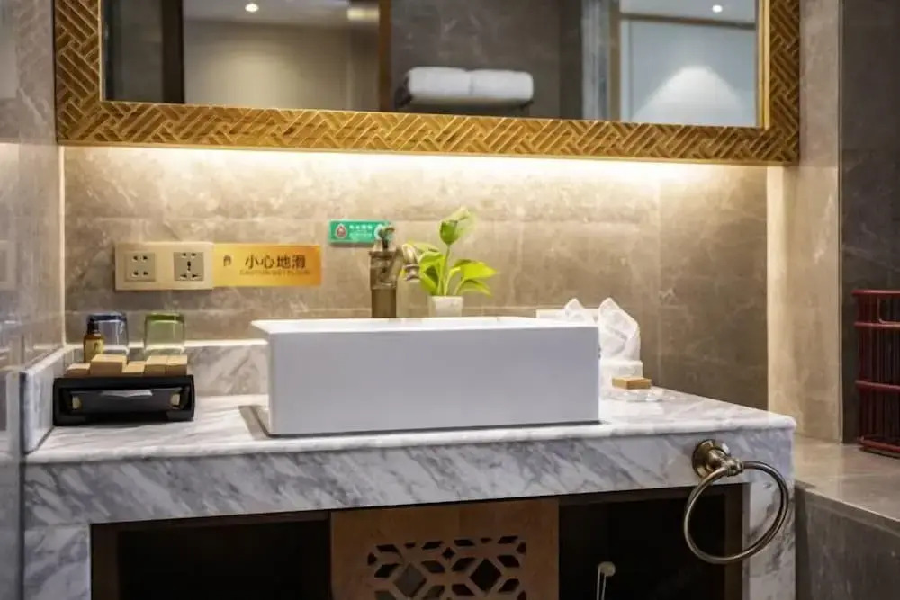 St.Potala Hotel