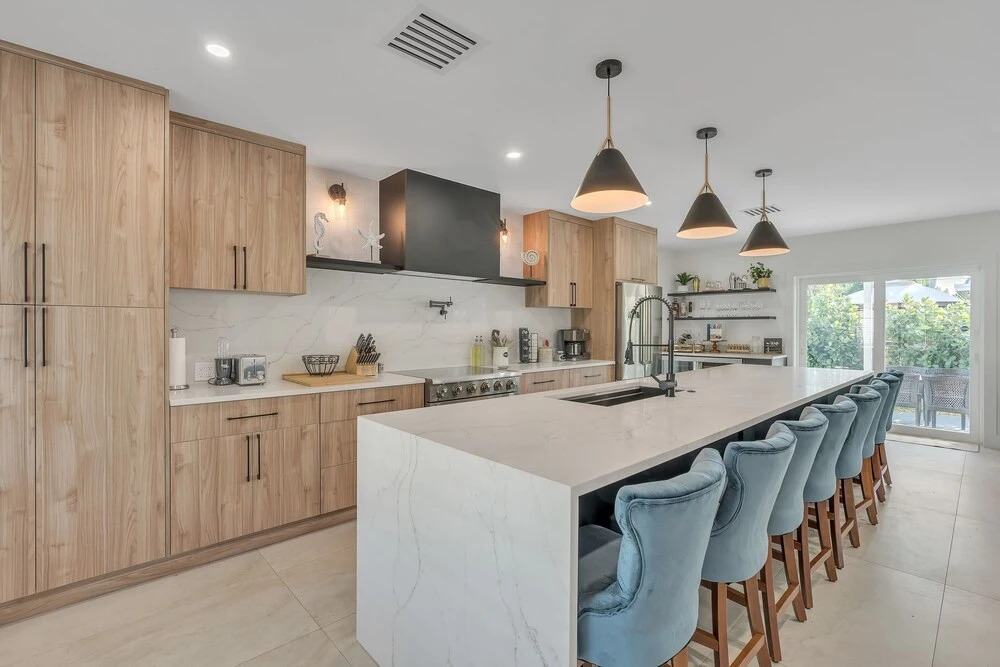 Casa Cervo - Stunning Home In Great Location, Walkable To Restaurants, Shopping, And The Beach! 4 Bedroom Home by Redawning