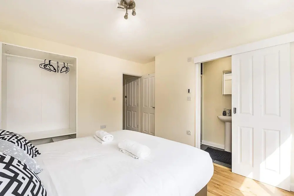 Orchid House Serviced Apartment