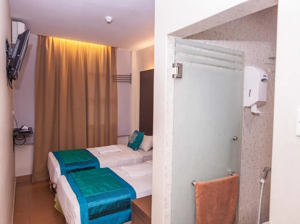 OYO 209 Yomi Hotel