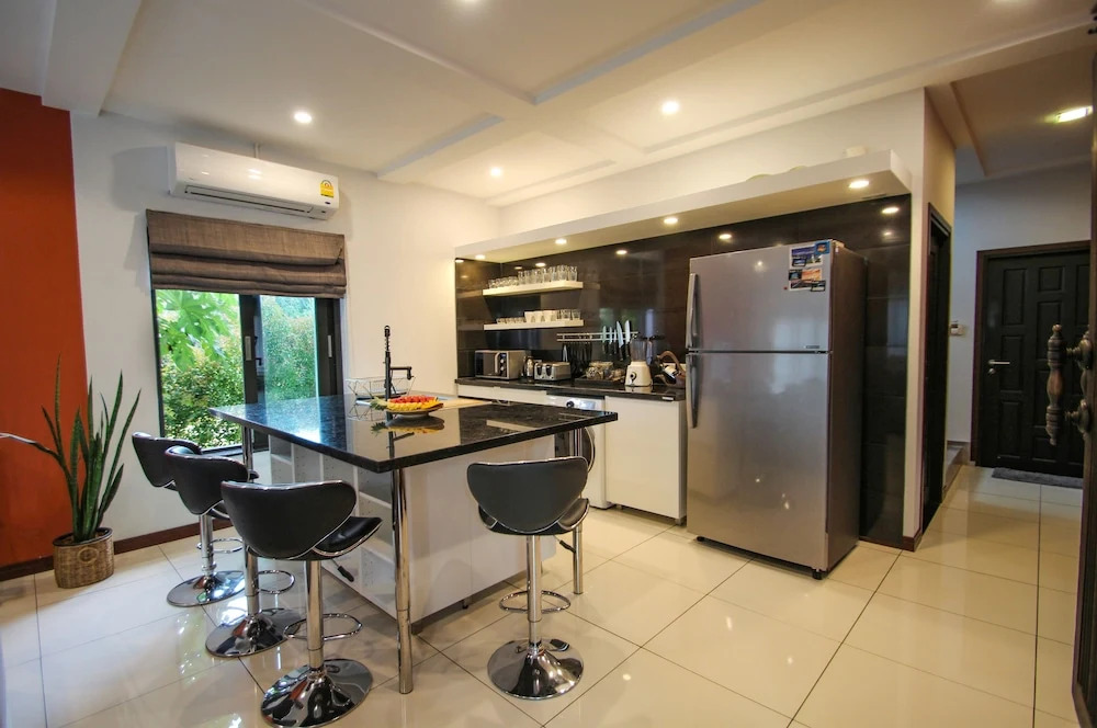 Resona Pool Villa